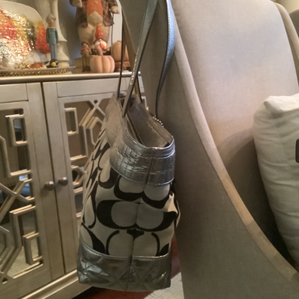 Coach Purse - Picture 2 of 5